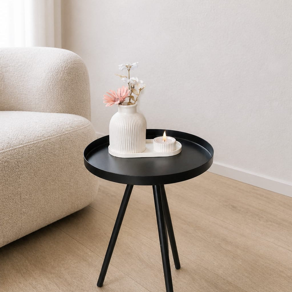 Decoplateau 'Linea' met hoge vaas en ronde kaarshouder